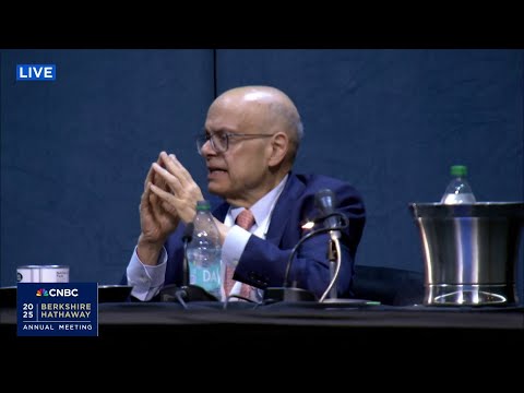 Ajit Jain: Self-driving cars will &#039;dramatically change&#039; auto insurance